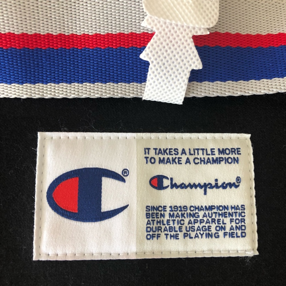 NWOT Champion Fanny pack/waist bag - Picture 5 of 6